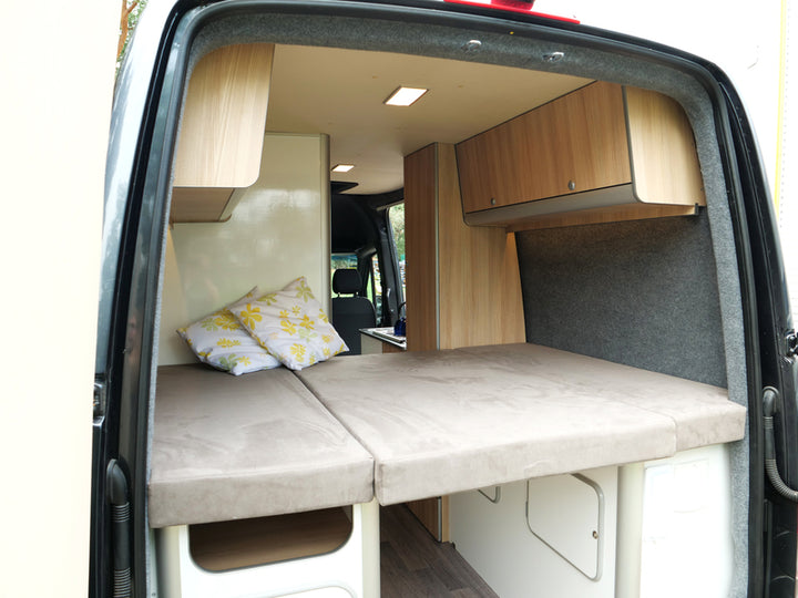 Rear bed module with bed frame and storage cupboards for Sprinter