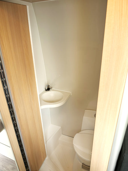 Washroom for Mercedes Sprinter standard high roof