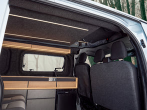 Reimo Ford Custom V710 L1 sleeper roof - high front - standard bellows - molded headliner - white - image 5