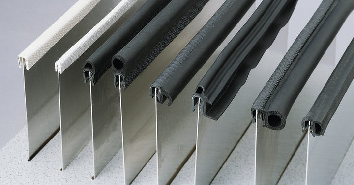 Lip profile for cab cut-out EasyFit T5