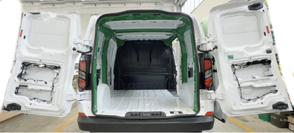 Car Fibreglass F.Custom V710 L2H1 Kabelk - 400246 | Stahlor image 1