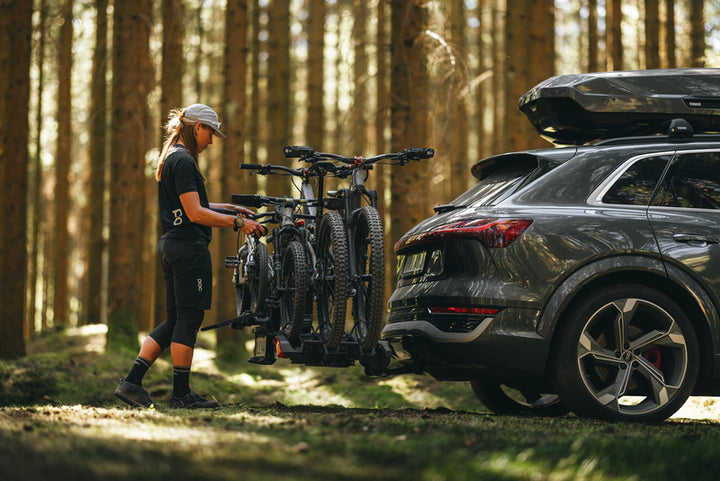 Thule EasyFold 3 Tow Bar Bike Carrier for 3 Bikes, 13-Pin