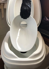 THETF TWUSCH porcelain insert for Thetford toilet C220 - 661734 | Stahlor image 2