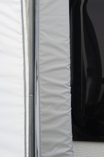 Pressure Pole and Foam Draft Seal for Caravan Connection