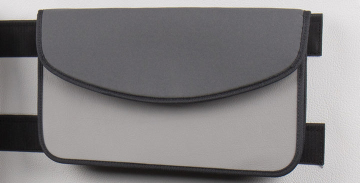 Utensil size 2 separately at the seat sidewise, carrier driver & co-driver